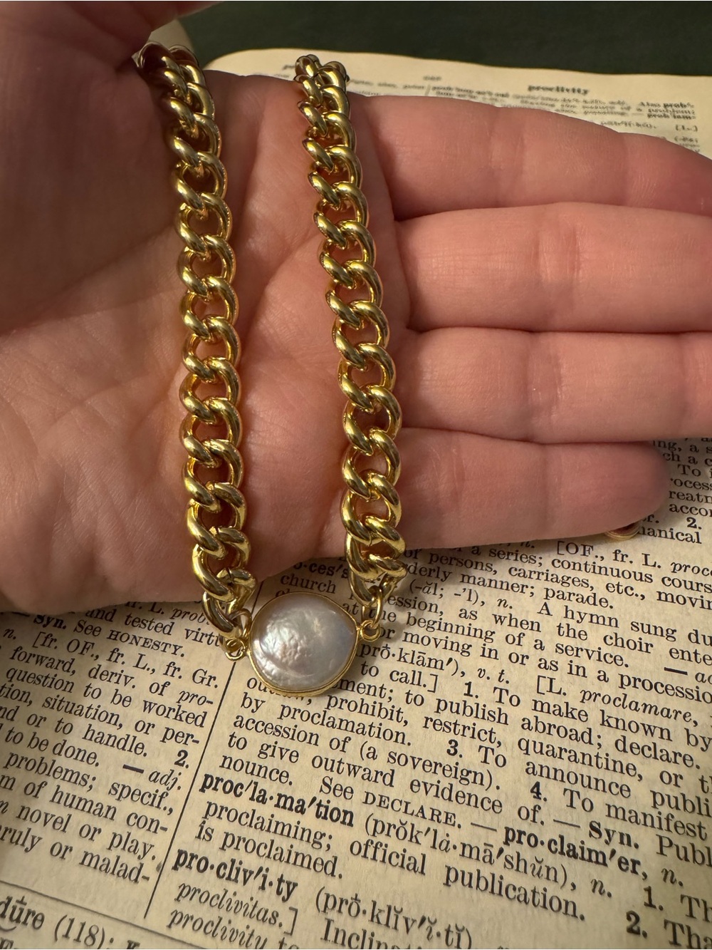Gold-Tone Chunky Chain Necklace with Pearl Pendant - Women Jewelry - Picture 4 of 4